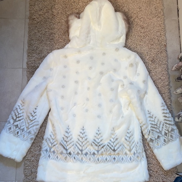 Small Black Mountain Winter Coat - Picture 5 of 5